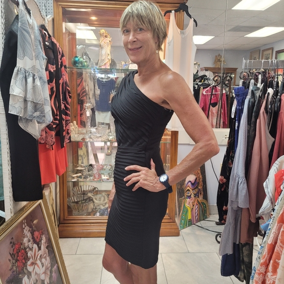 Philosophy black dress.. - Picture 3 of 3